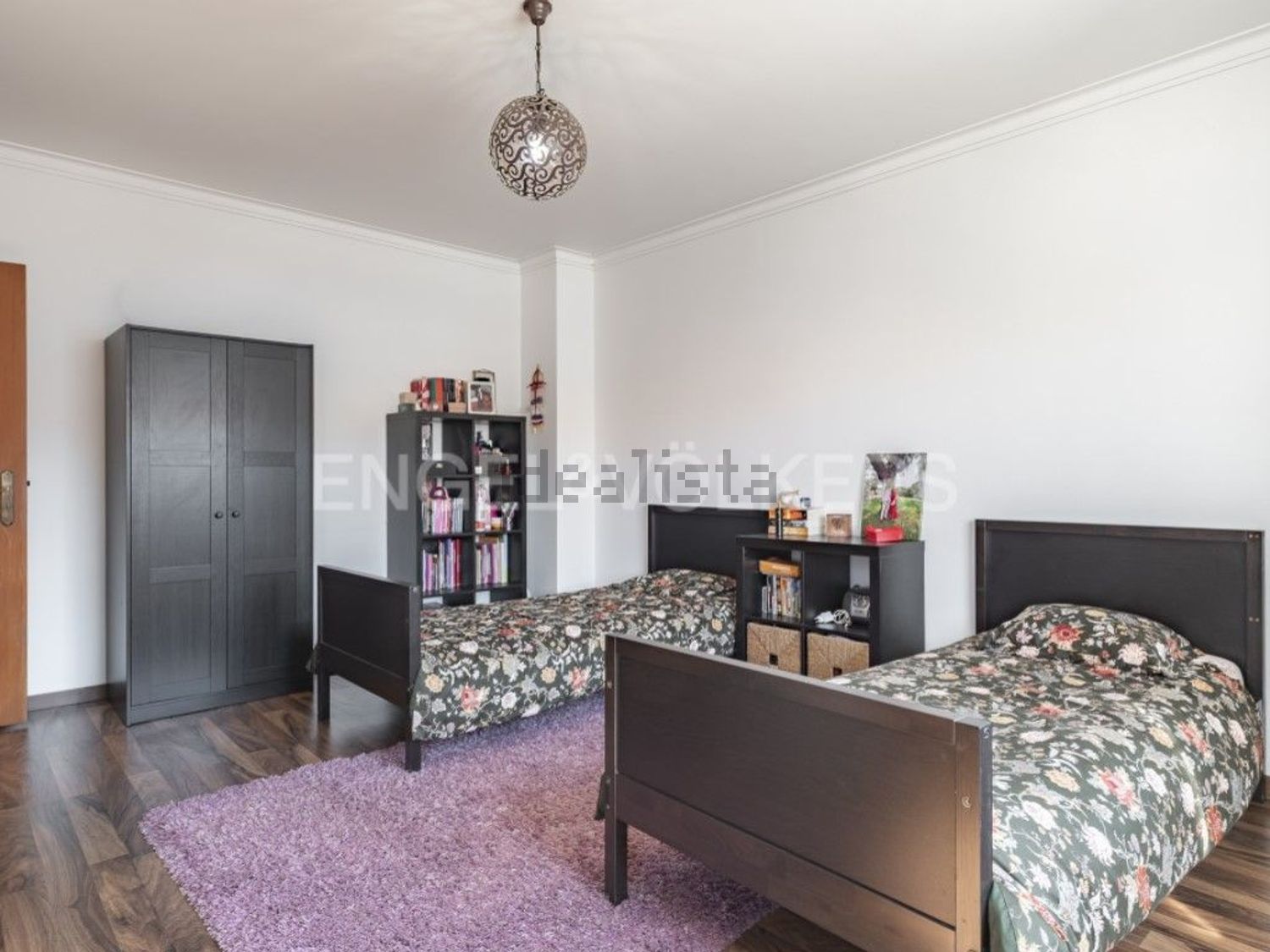 小楼房或独栋别墅出售在Moita - 卧室