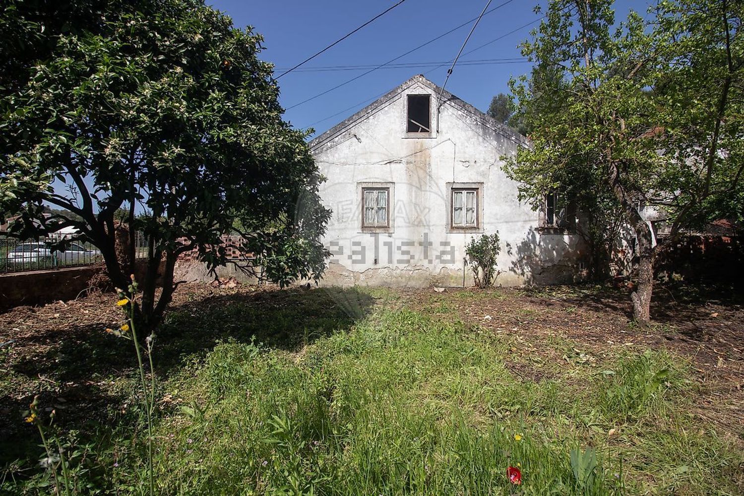 小楼房或独栋别墅出售在Rua do Casal da Carvalha - 外立面