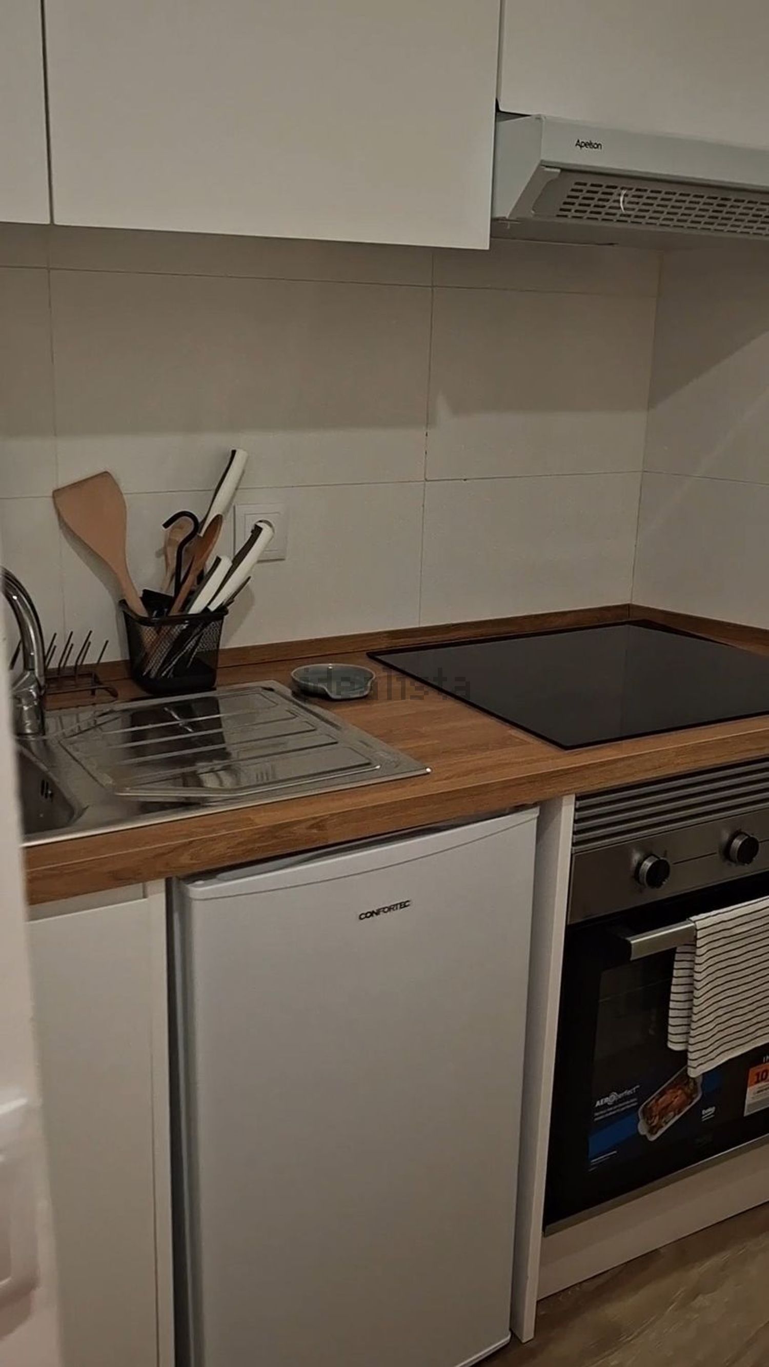 出租t0（单人公寓）在Avenida José Elias Garcia, 213 - 厨房