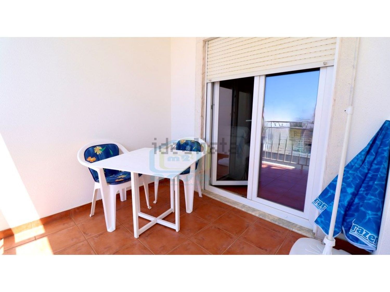 小楼房或独栋别墅出售在Rua Dona Aurélia, 13 - 阳台