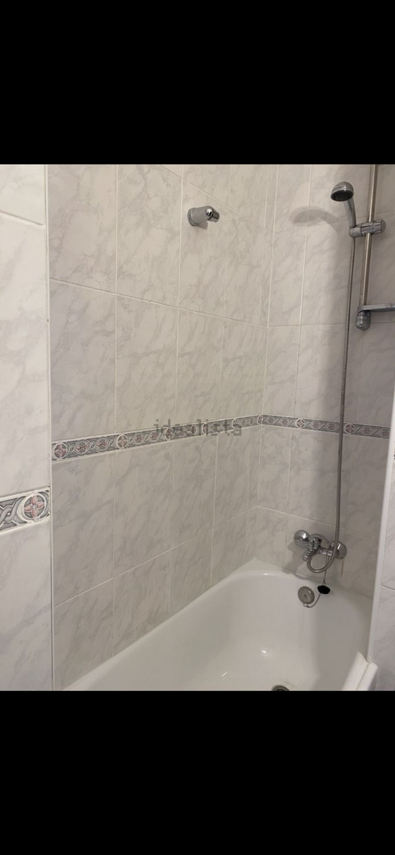 出租公寓 t2在Rua Rodrigues da Conceição, 42 - 卫生间