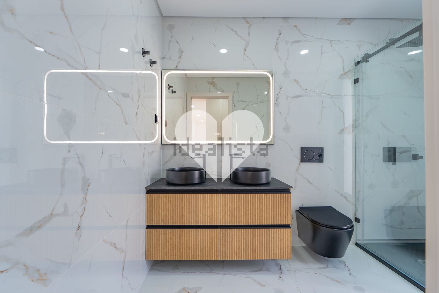 小楼房或独栋别墅出售在Santa Iria de Azoia - São João da Talha - Bobadela - 卫生间