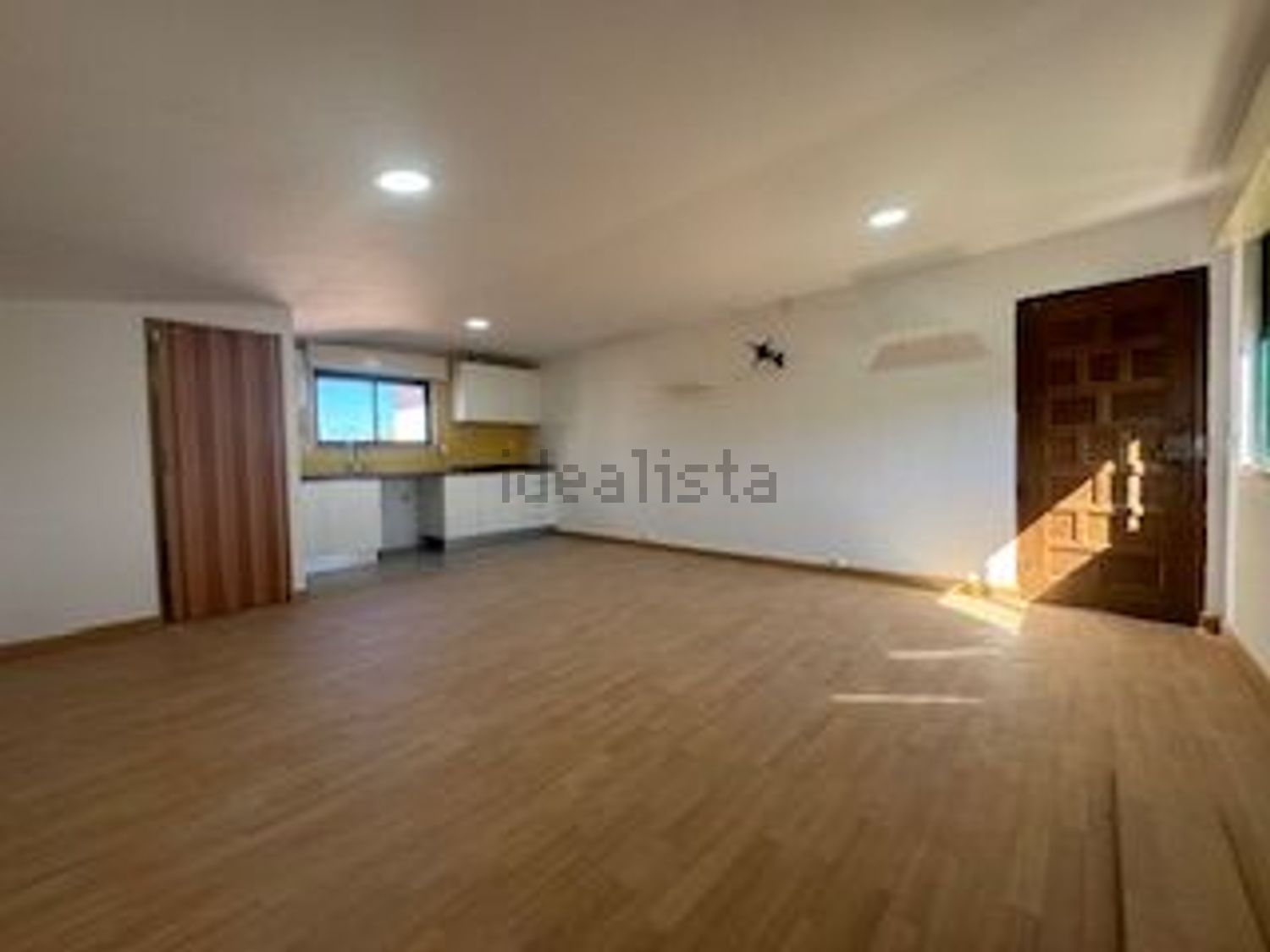 出租t0（单人公寓）在Rua Miguel Cândido, 13 - 居住