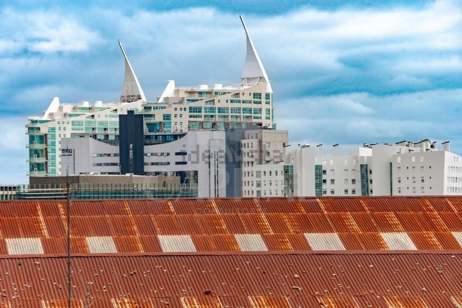 公寓 t4出售在Rua Almada Negreiros s/n - 照片