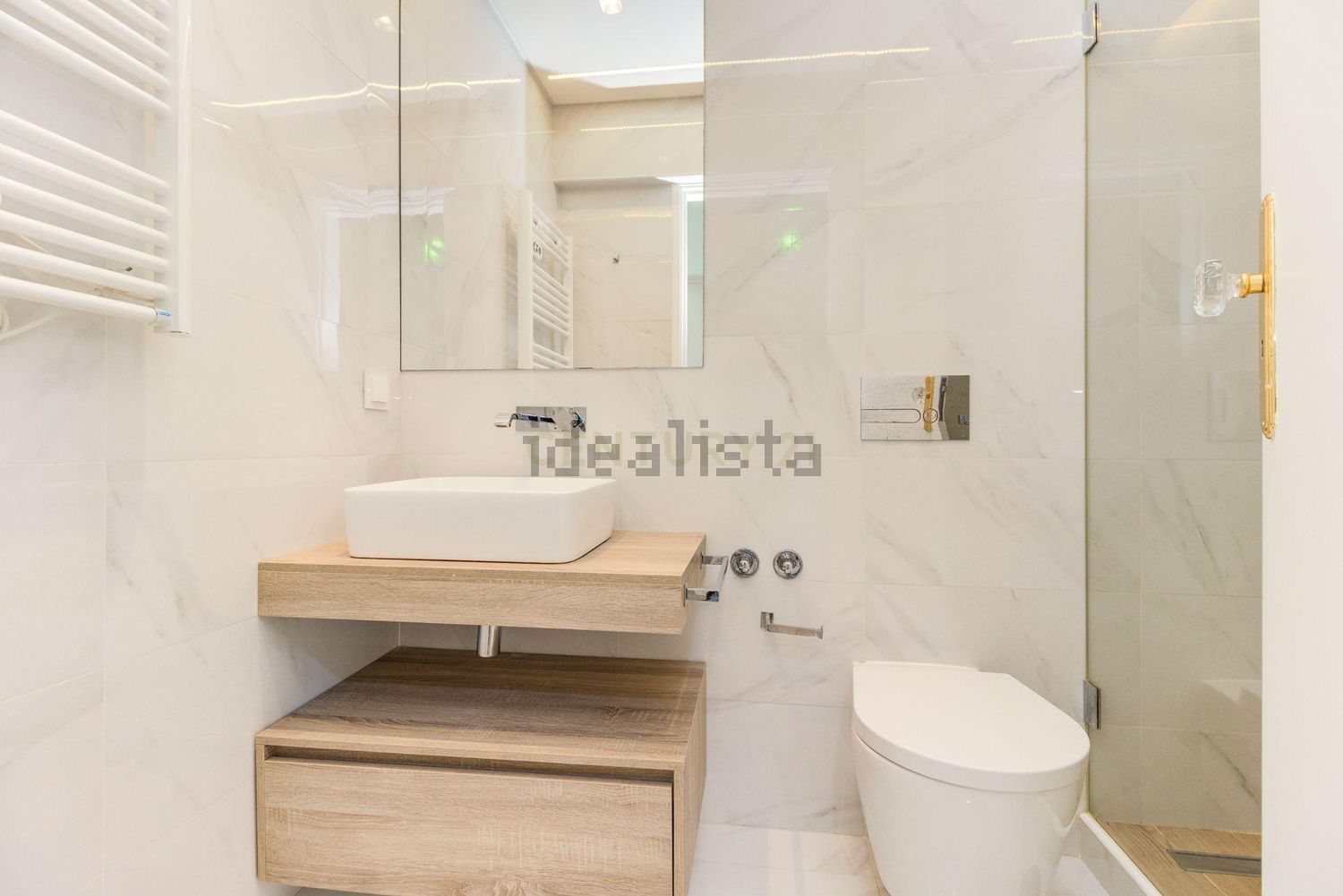 出租公寓 t2在Avenida Conselheiro Barjona de Freitas, 7 - 卫生间