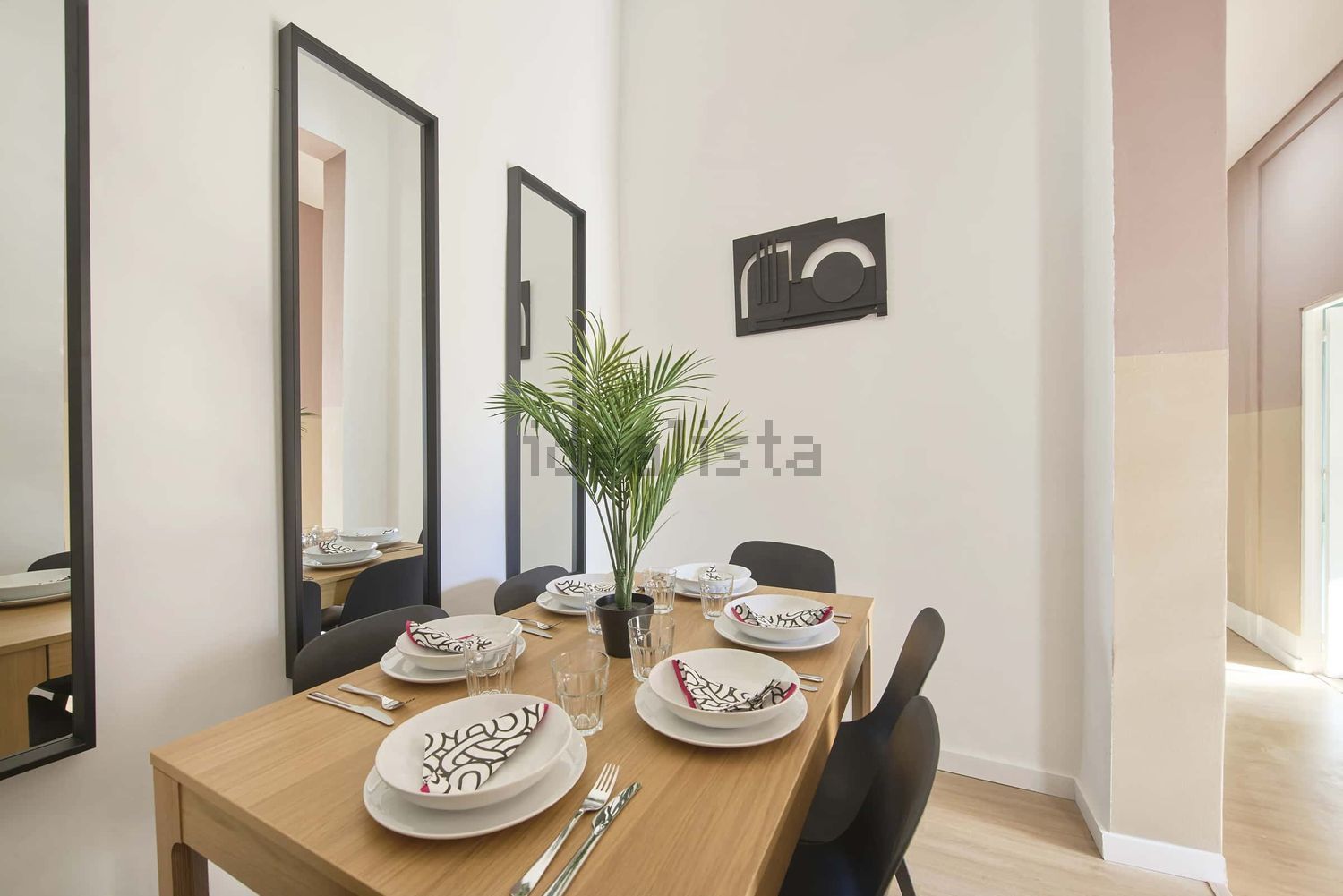 出租房间在Largo Vitorino Damásio, 2 - 客厅