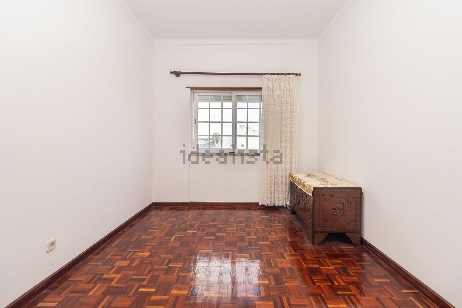 小楼房或独栋别墅出售在Avenida Padre Nabeto - 居住