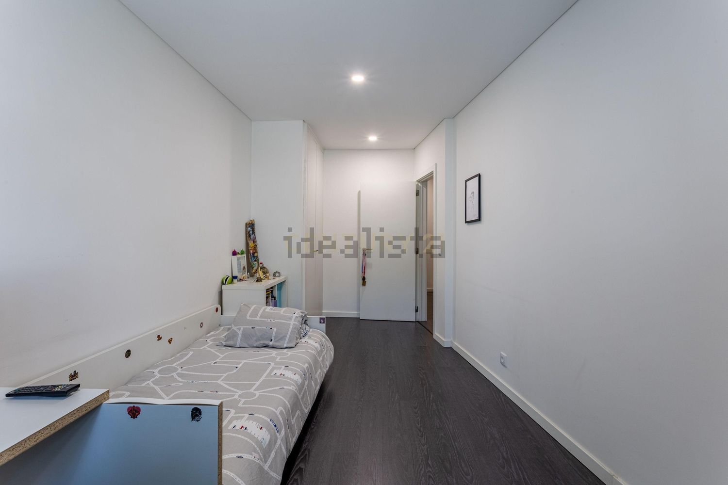 复式公寓出售在Rua Almirante Gago Coutinho, 118 - 卧室