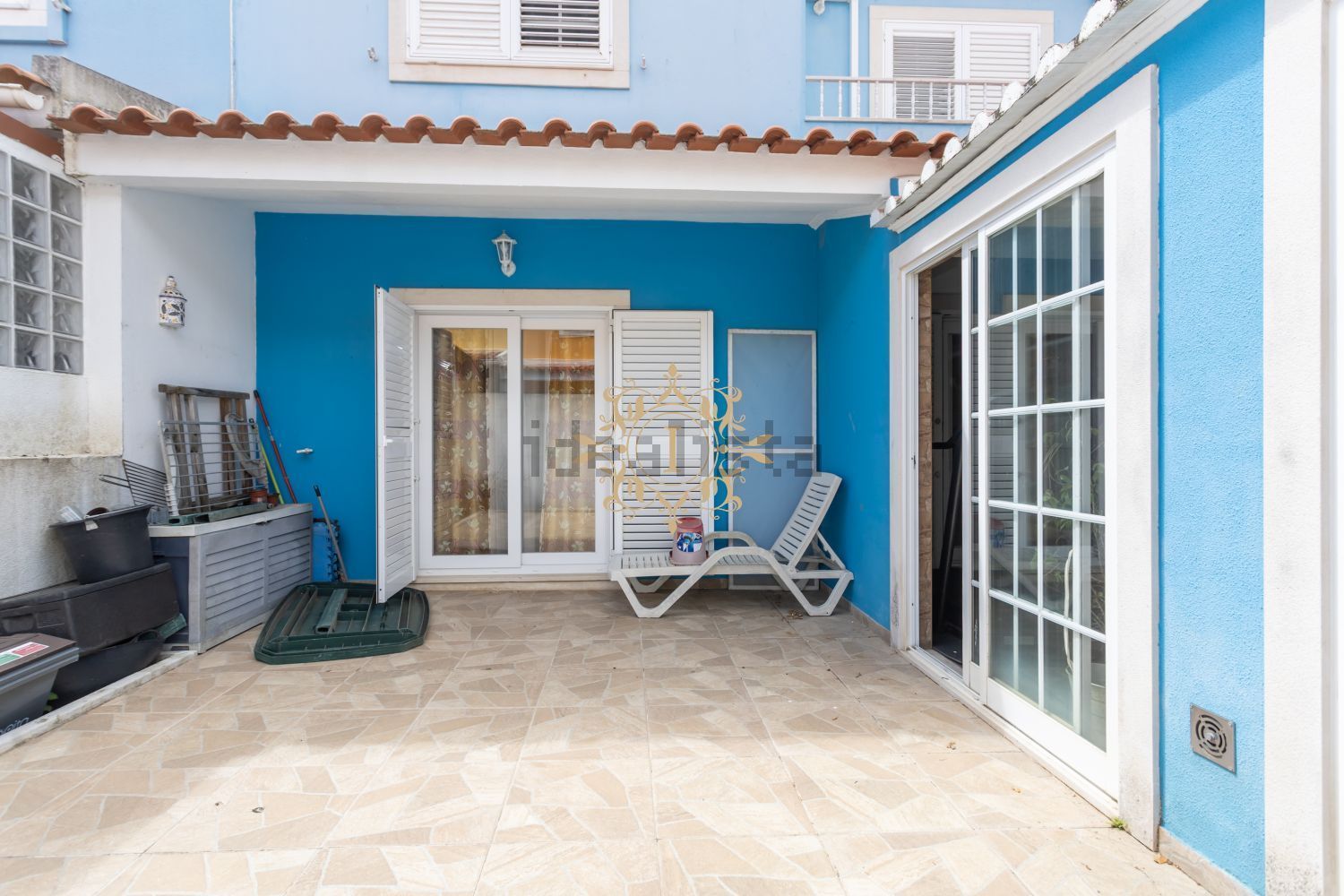 联排别墅出售在Moita - 阳台