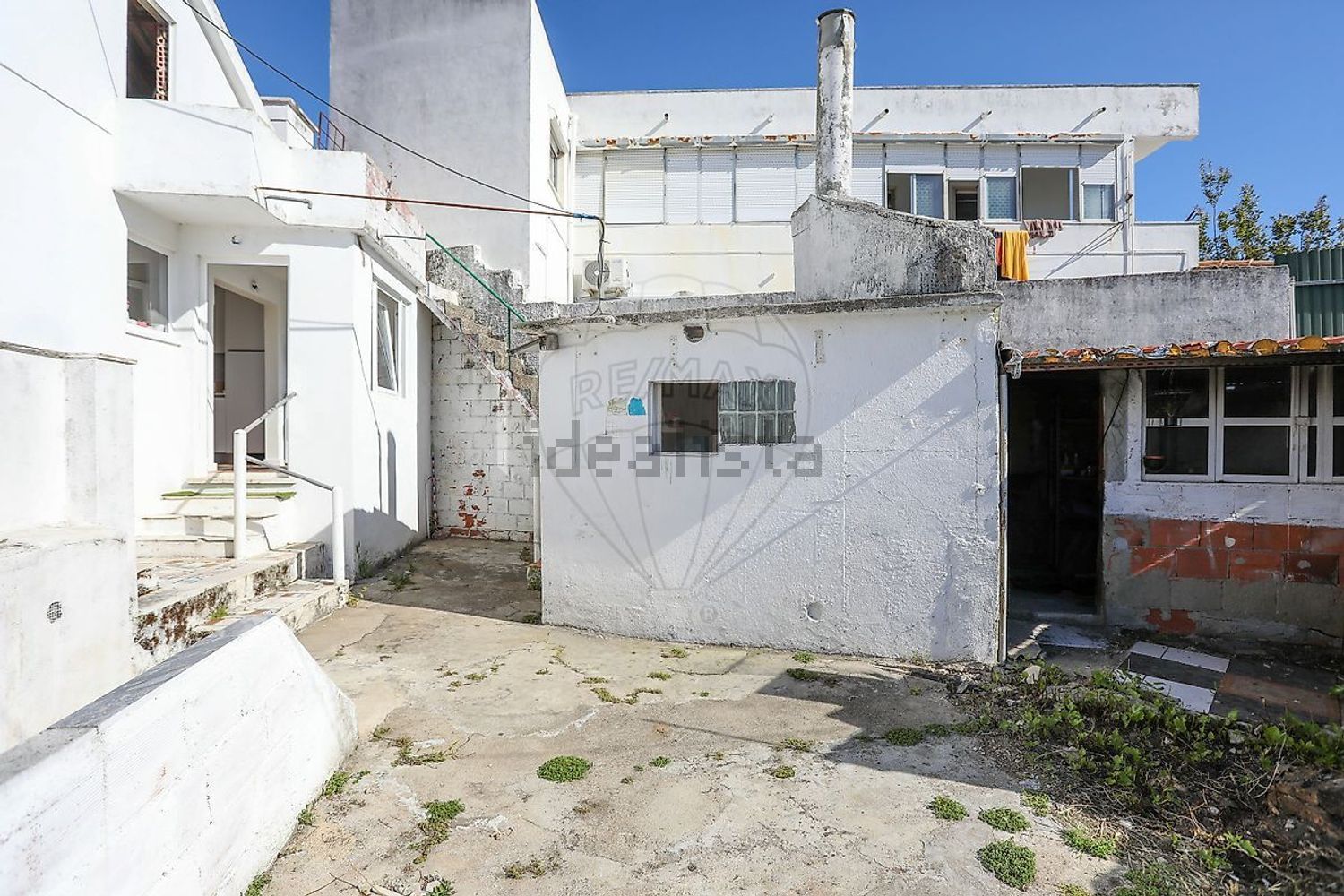 小楼房或独栋别墅出售在Rua Dom José - 外立面