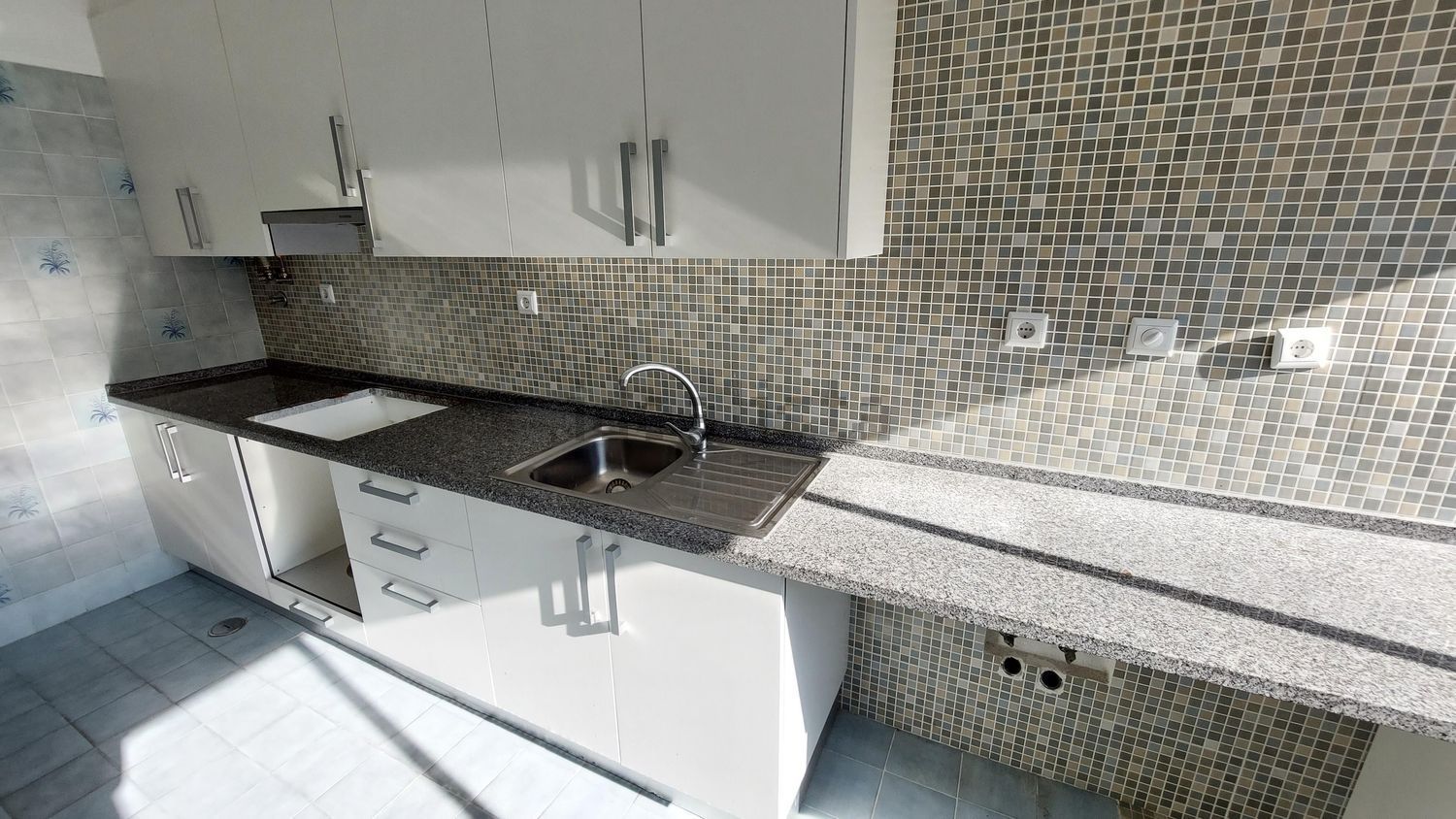 公寓 t2出售在Rua do Alecrim - 厨房