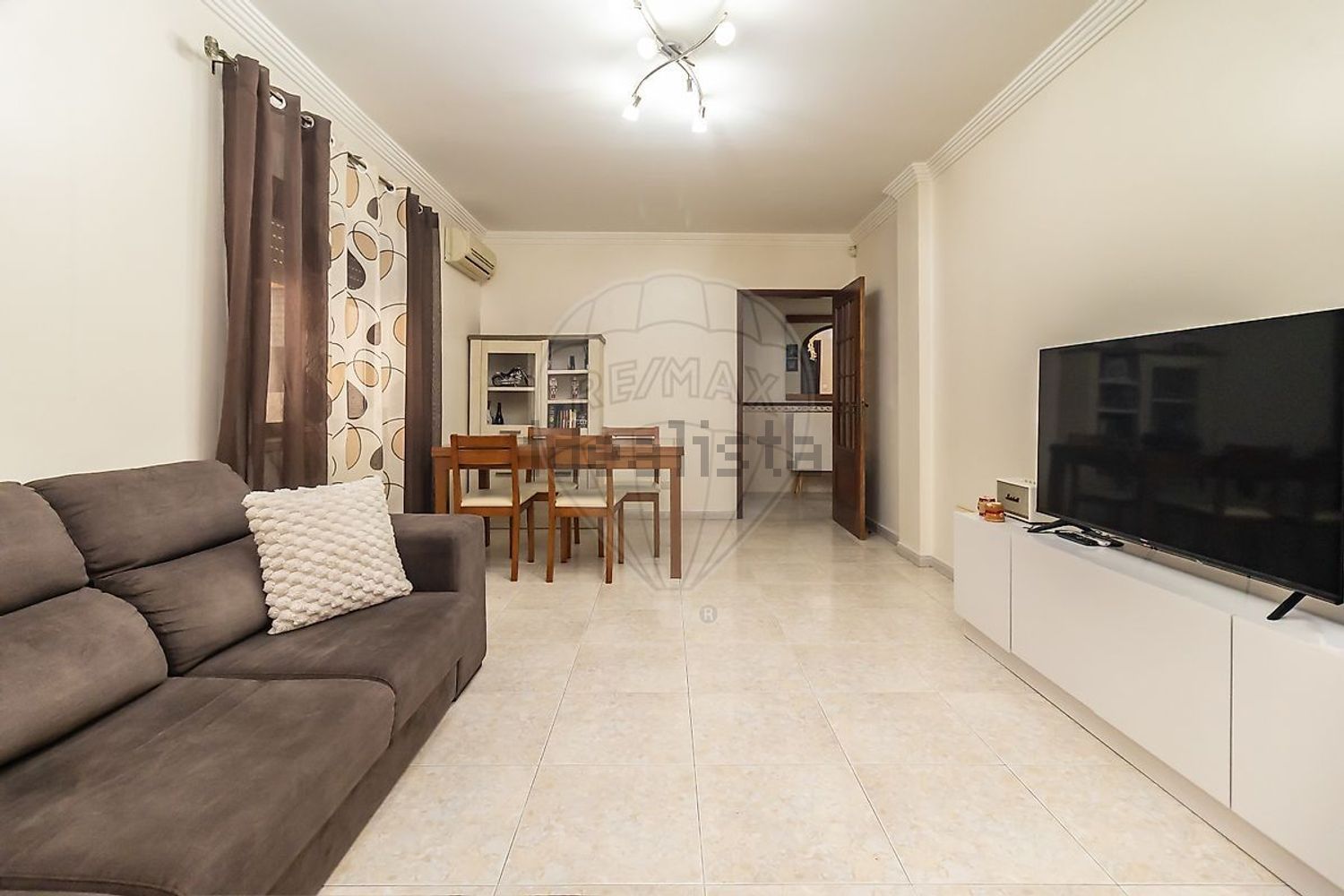 公寓 t3出售在Rua Particular Francisco Pinto da Silva - 客厅