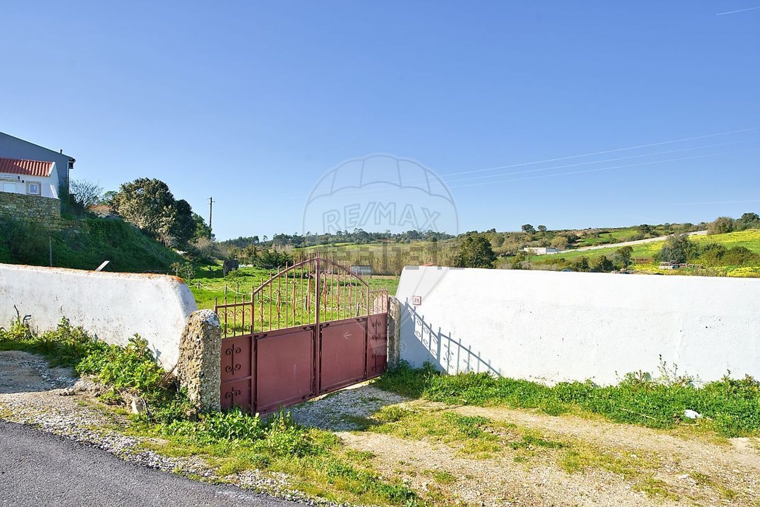 小楼房或独栋别墅出售在Rua da Liberdade - 花园