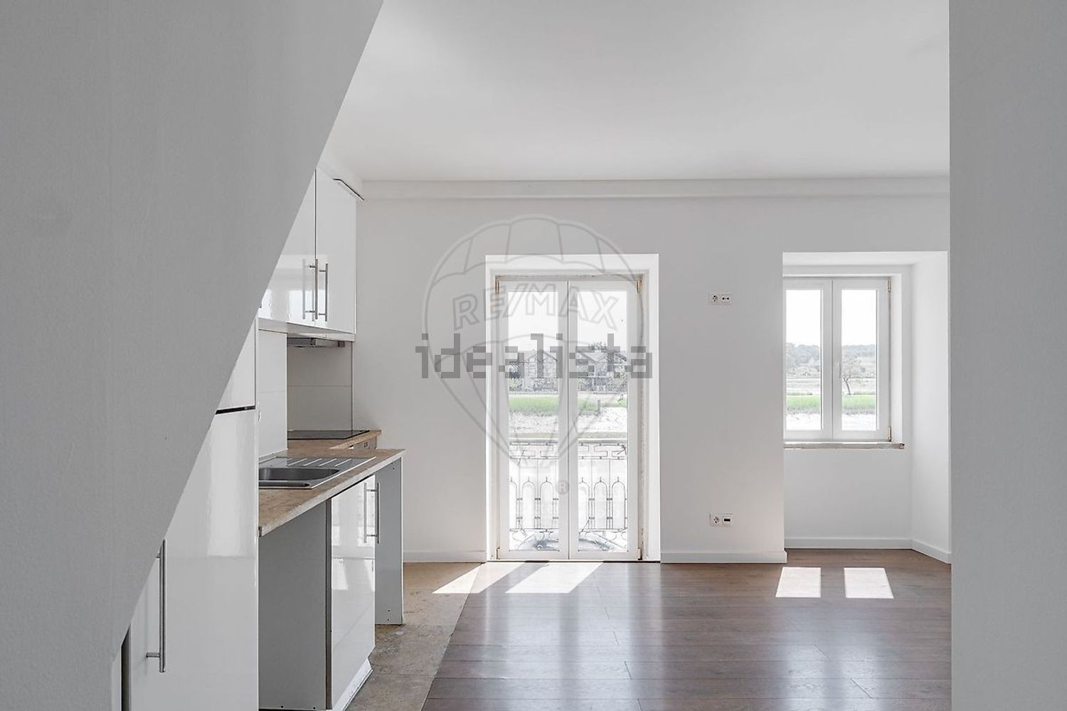 公寓 t2出售在Rua Rui Salema - 厨房