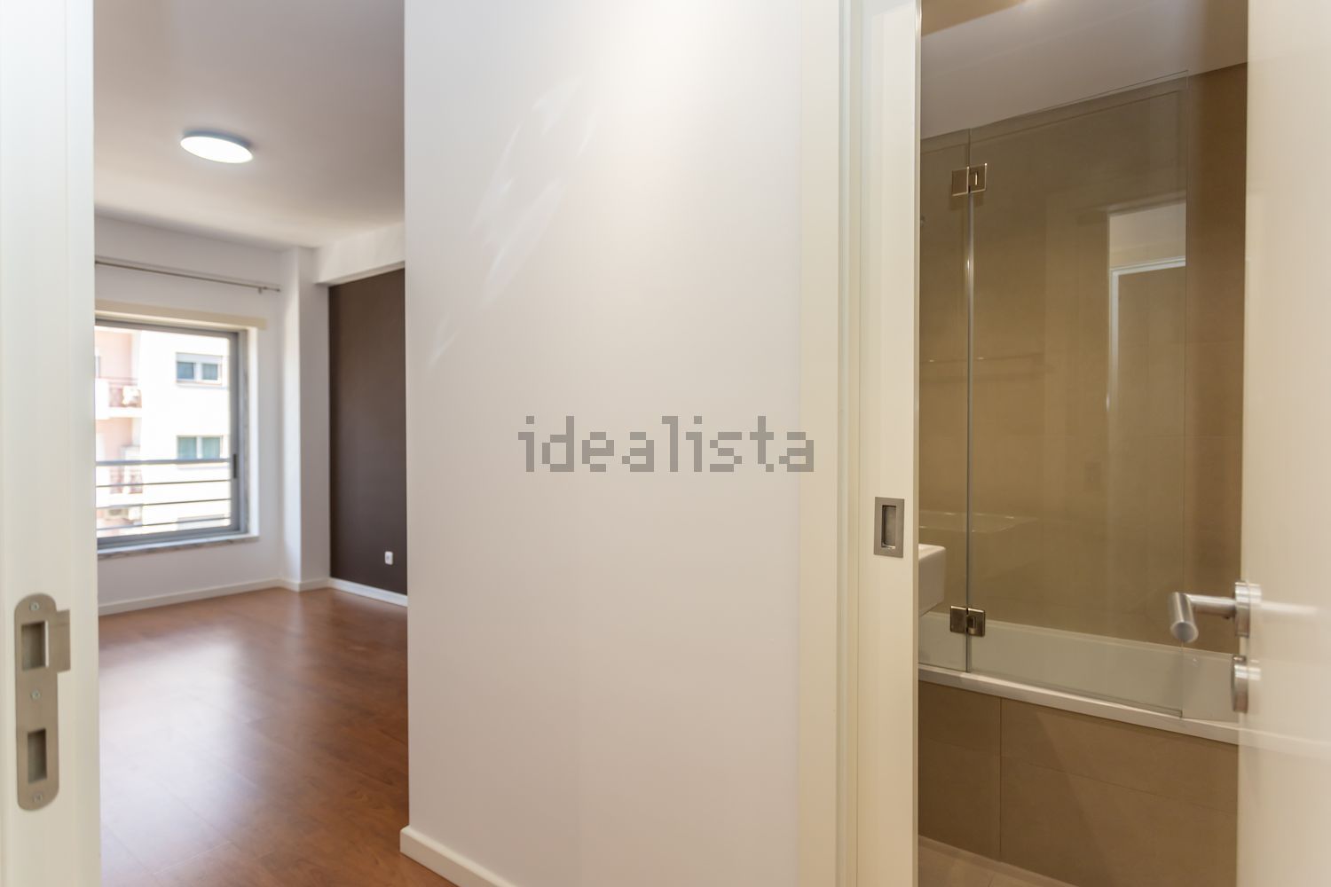 出租公寓 t2在Rua José Afonso, 4 - 卫生间