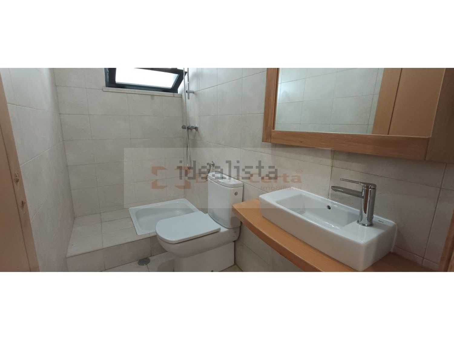 小楼房或独栋别墅出售在Rua Ferreira Soares - 卫生间