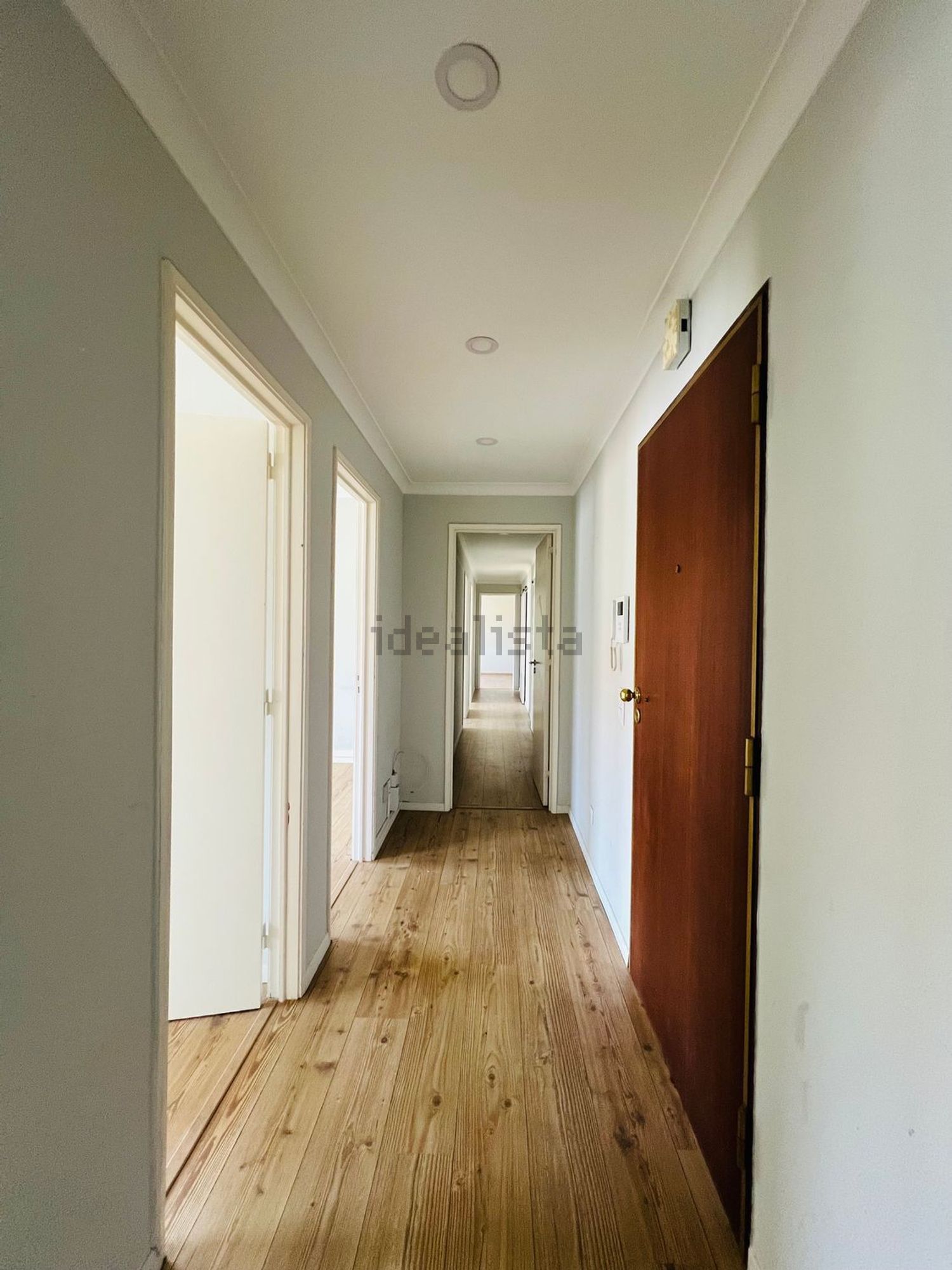 公寓 t3出售在Rua Maria Telles Mendes - 过道