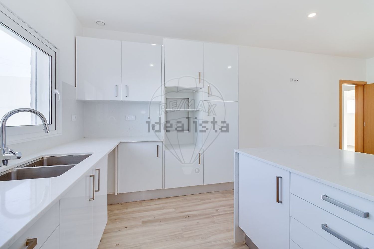 小楼房或独栋别墅出售在Rua da Cabine - 厨房