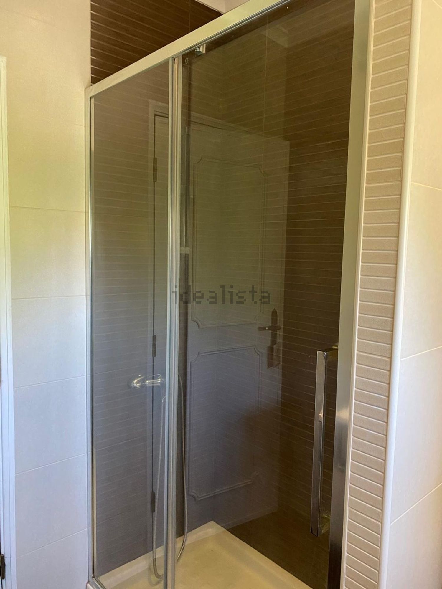 出租公寓 t2在Avenida Fernando Namora, 72 - 卫生间