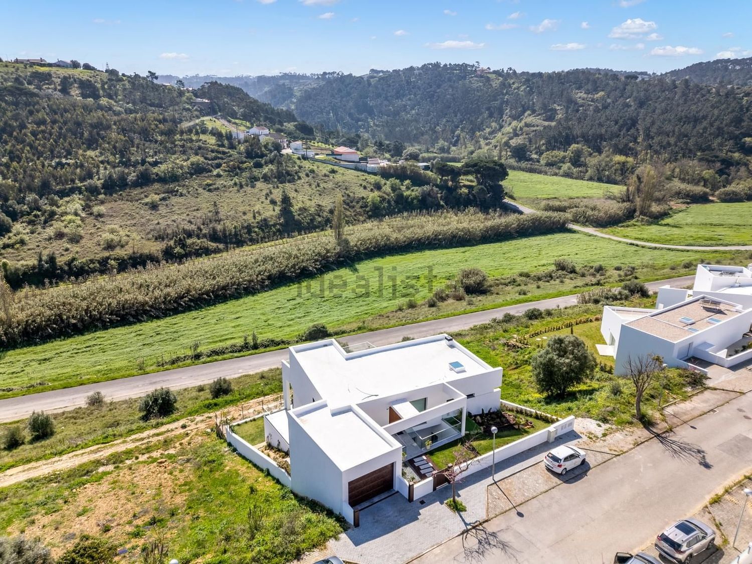 小楼房或独栋别墅出售在Rua das Lombas - 视线