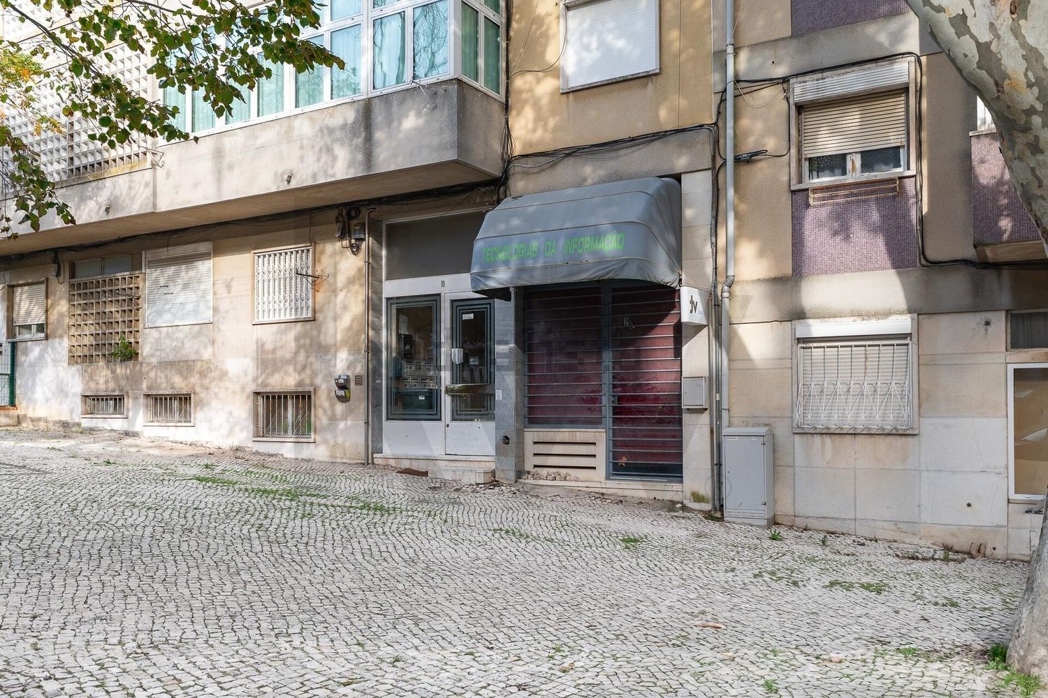 公寓 t2出售在Rua General Justiniano Padrel s/n - 视线