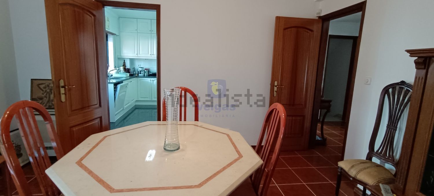 出租小楼房或别墅在Centro - 客厅