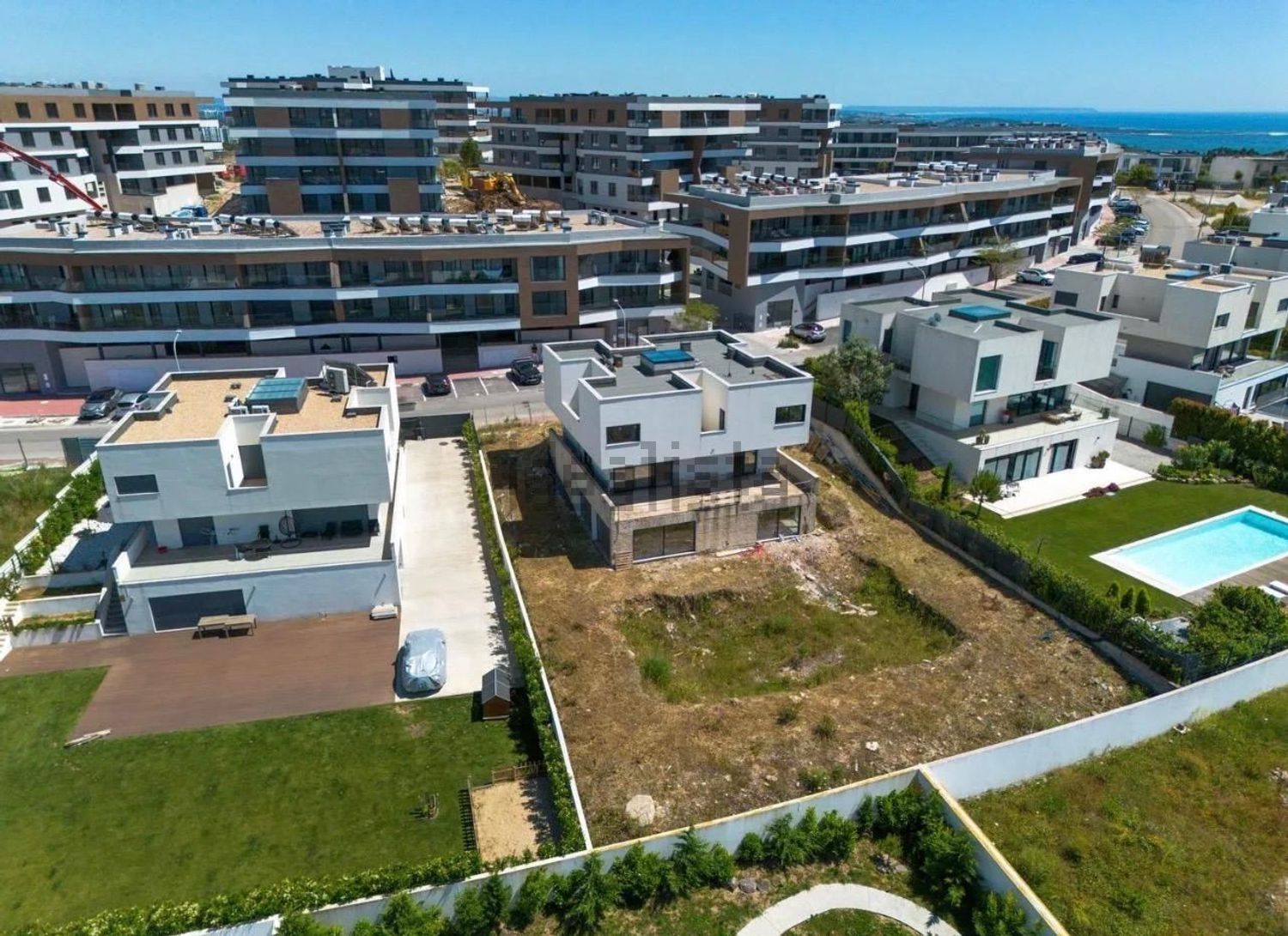 小楼房或独栋别墅出售在Avenida dos Freixos, 28 - 外立面