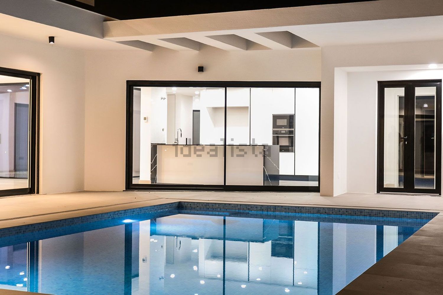 小楼房或独栋别墅出售在Avenida Pinhal do Arneiro - 厨房