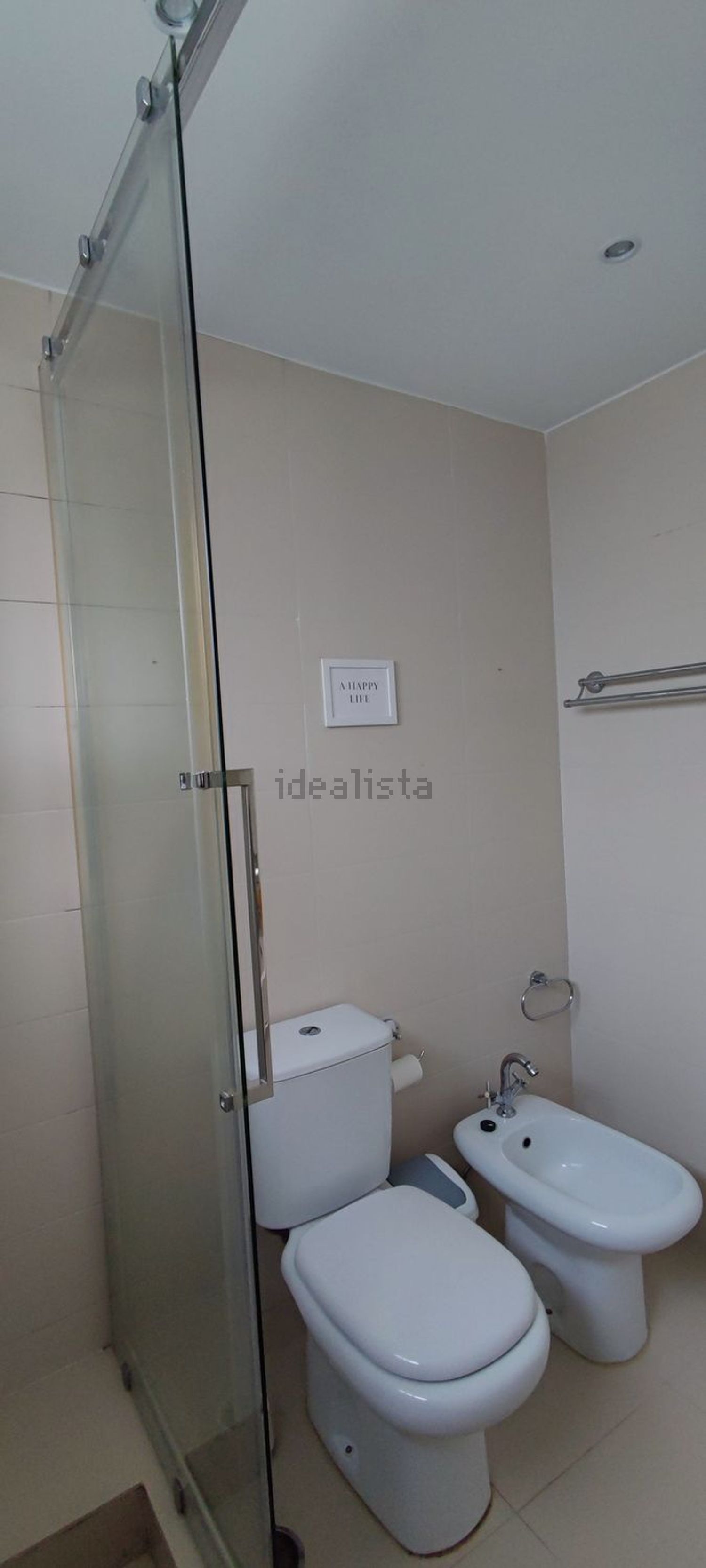 出租房间在Avenida Cidade de Luanda, 485 - 卫生间