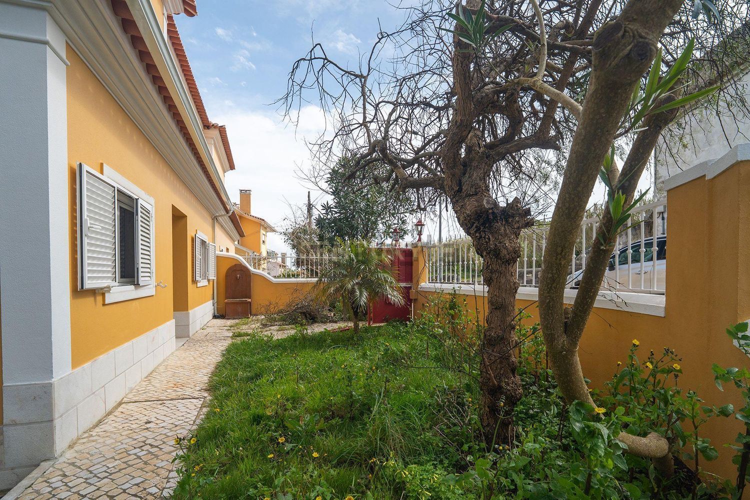 小楼房或独栋别墅出售在Rua Engenheiro José Caetano Salema Garção, 29 - 花园