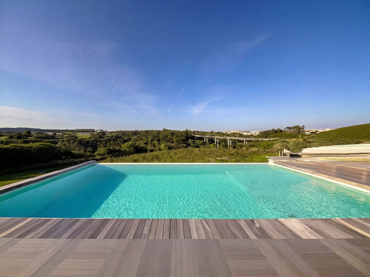 小楼房或独栋别墅出售在Zambujal - Longo da Vila - 游泳池