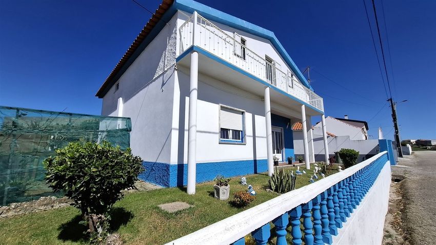 小楼房或独栋别墅出售在Santa Bárbara