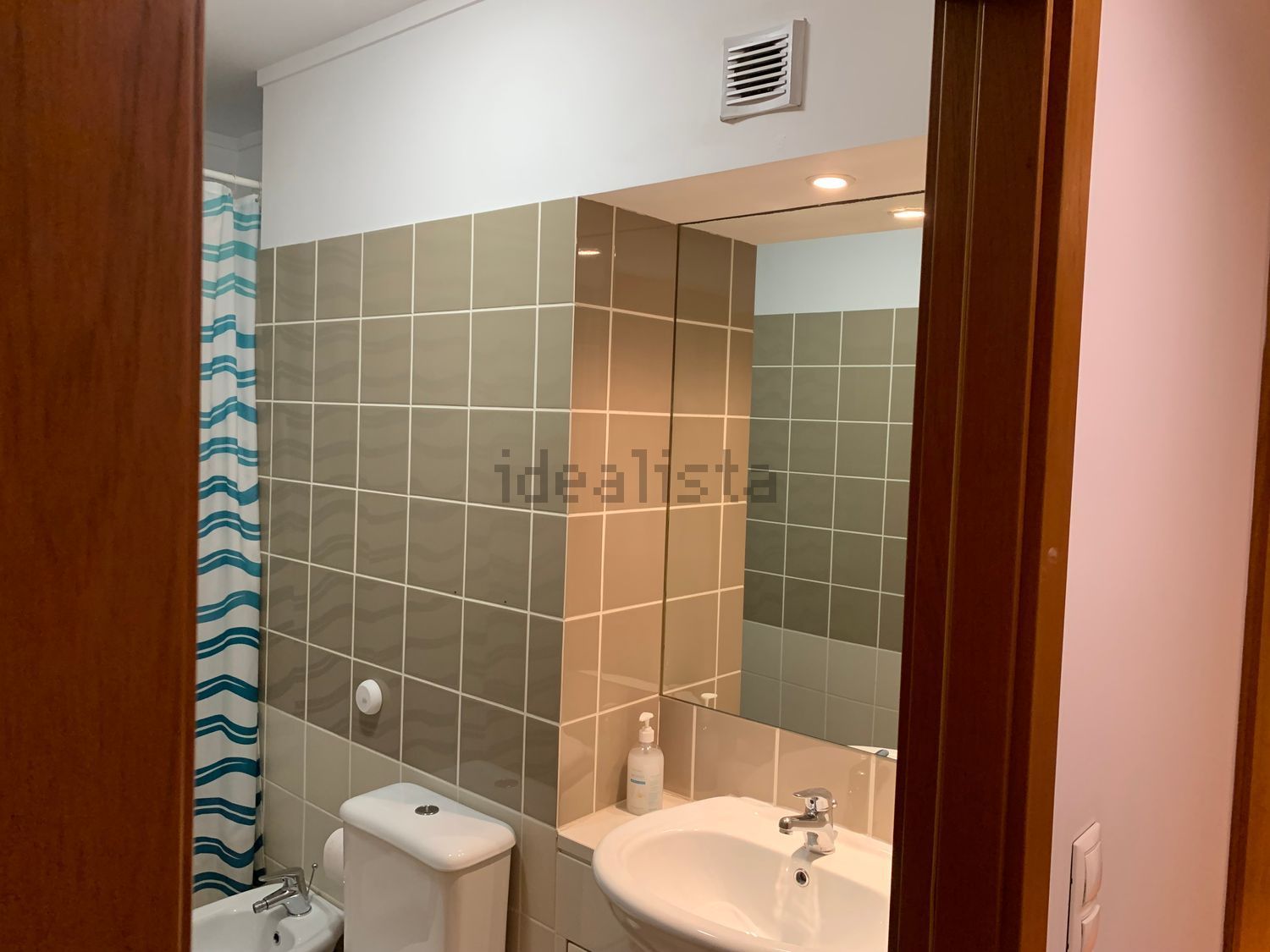 出租公寓 t3在Rua Maria de Lourdes Pintassilgo - 卫生间