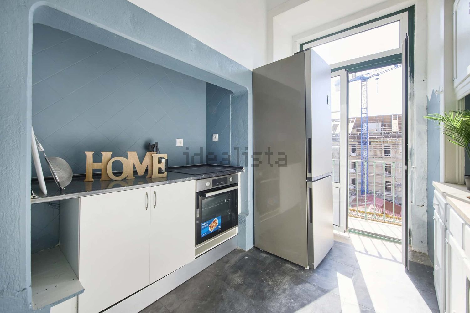 出租房间在Largo Vitorino Damásio, 2 - 厨房