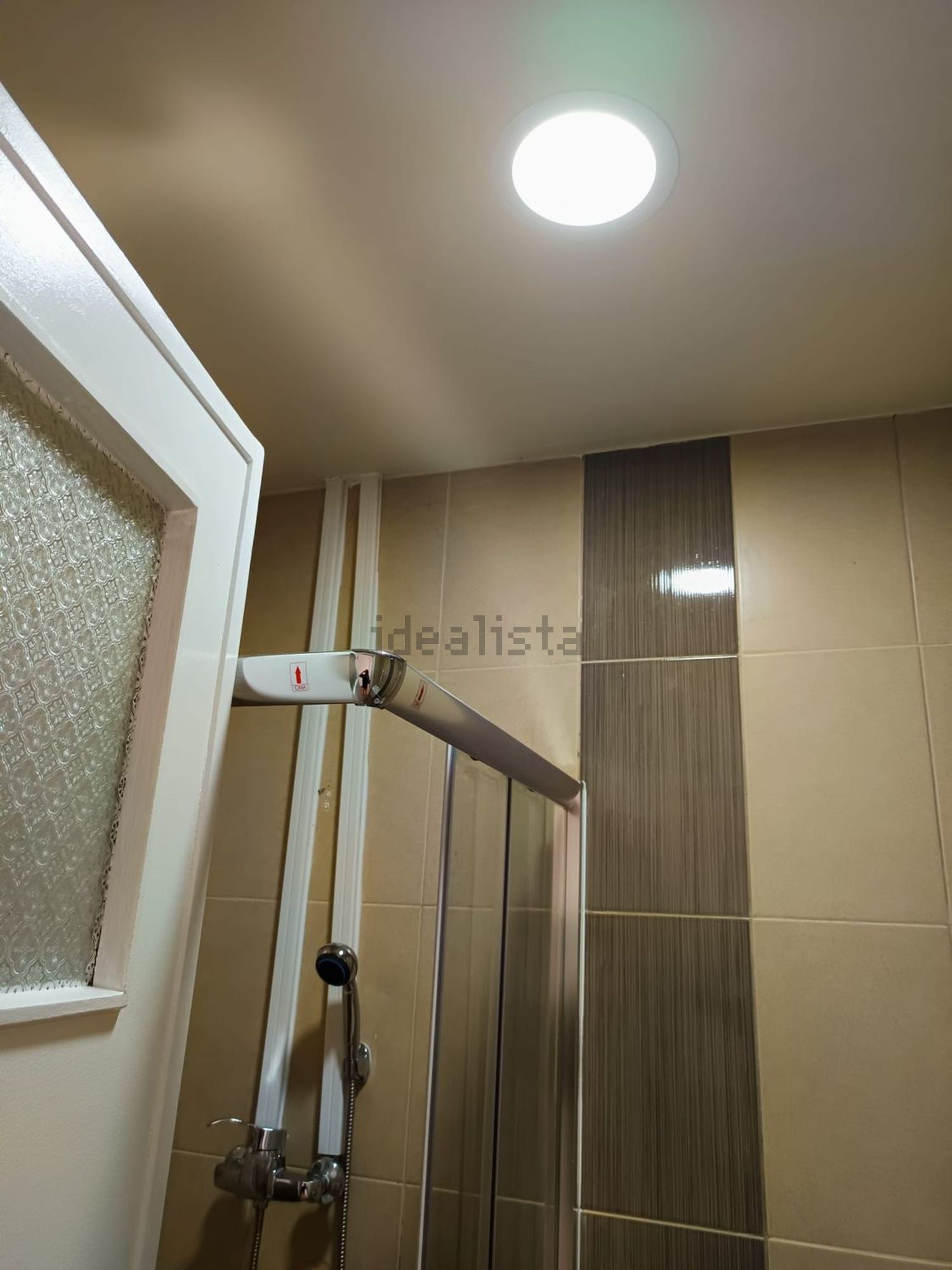 出租公寓 t2在Rua Heliodoro Salgado, 9 - 卫生间