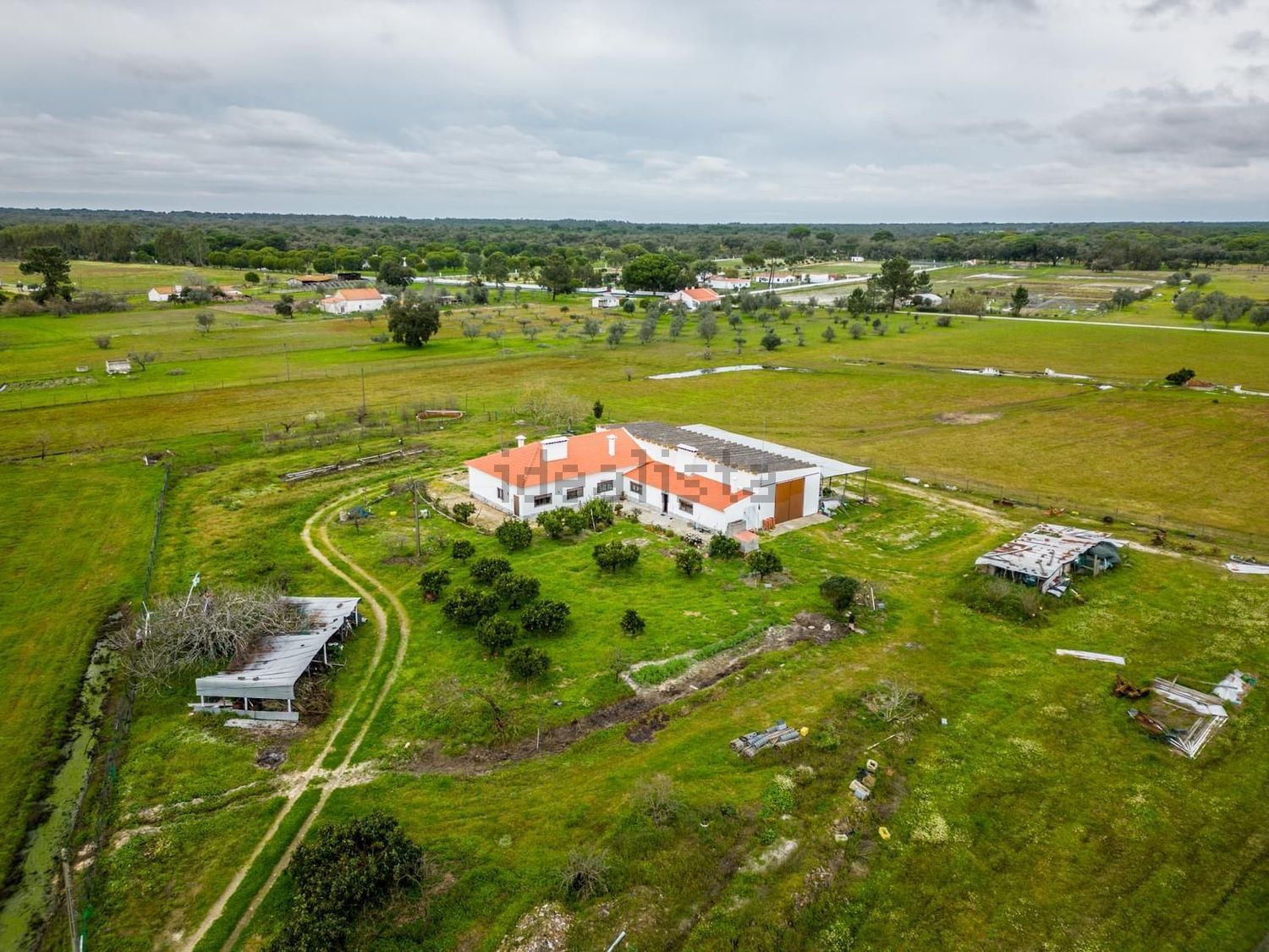 小楼房或独栋别墅出售在Grândola e Santa Margarida da Serra - 照片