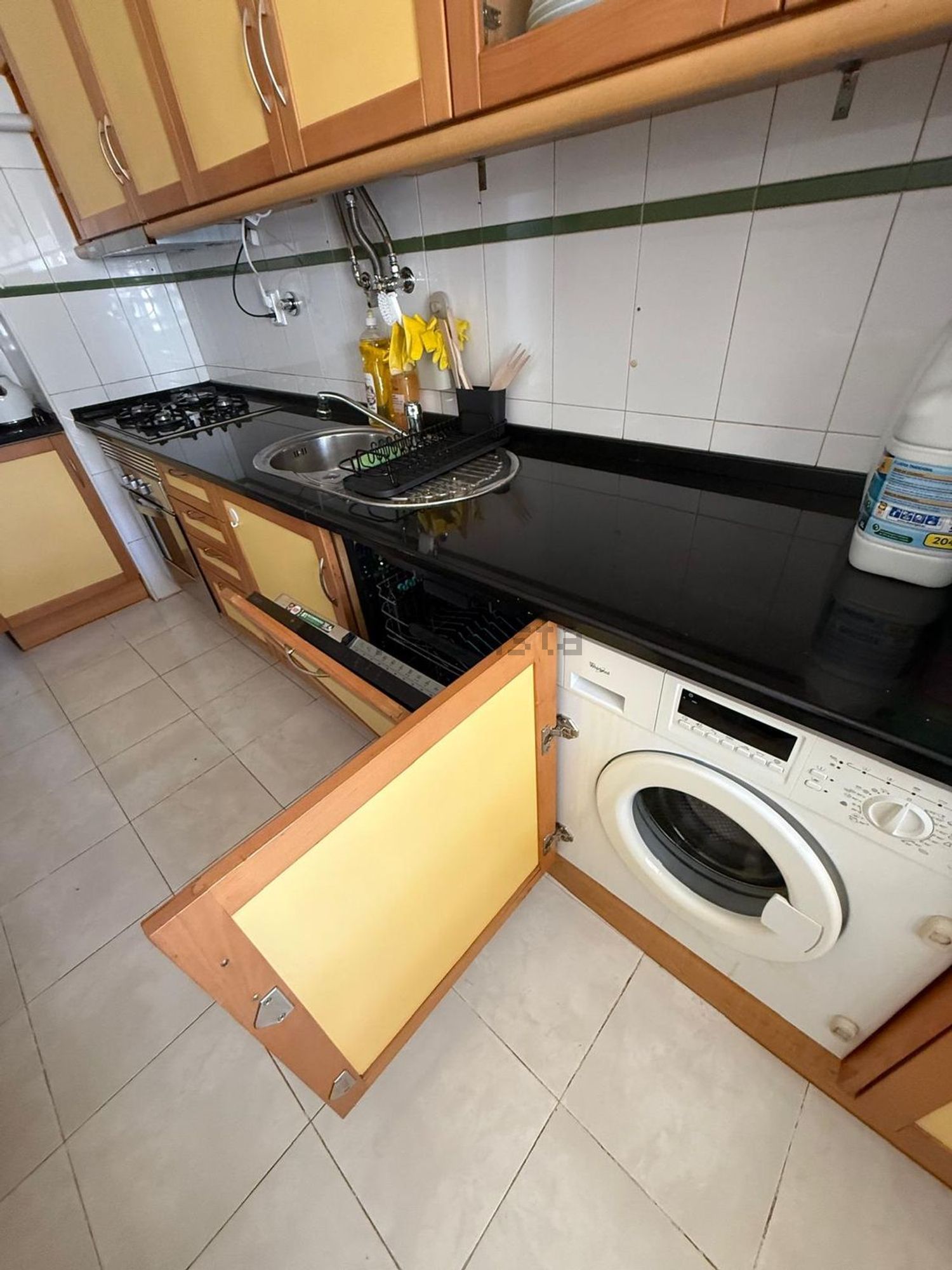 出租房间在Avenida João Paulo II, 5 - 厨房