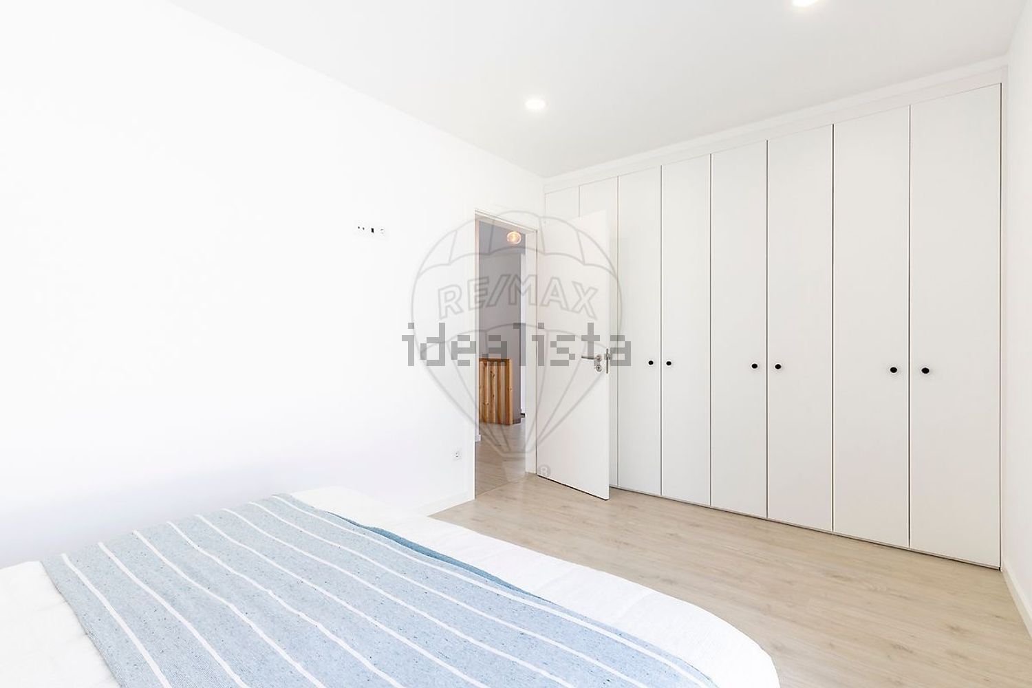 小楼房或独栋别墅出售在Praceta Da Lapa - 卧室