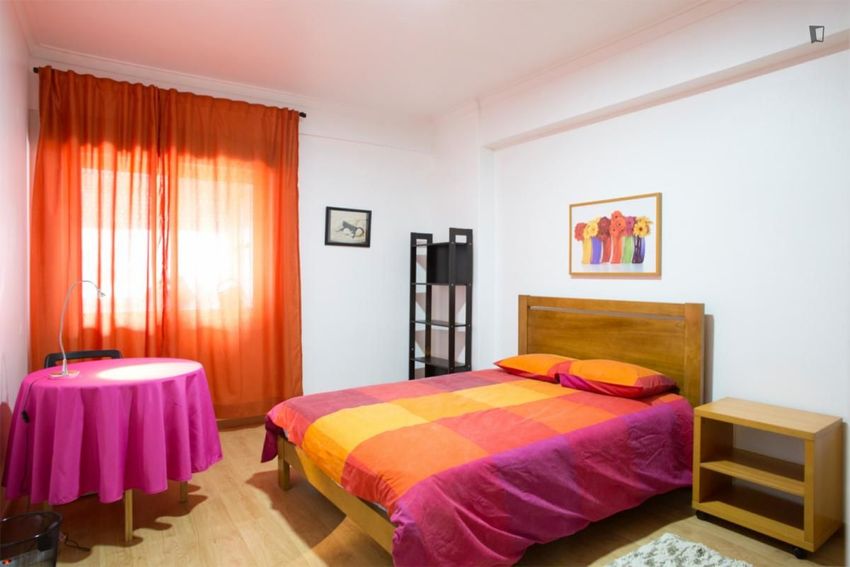 出租房间在Praceta Poder Local