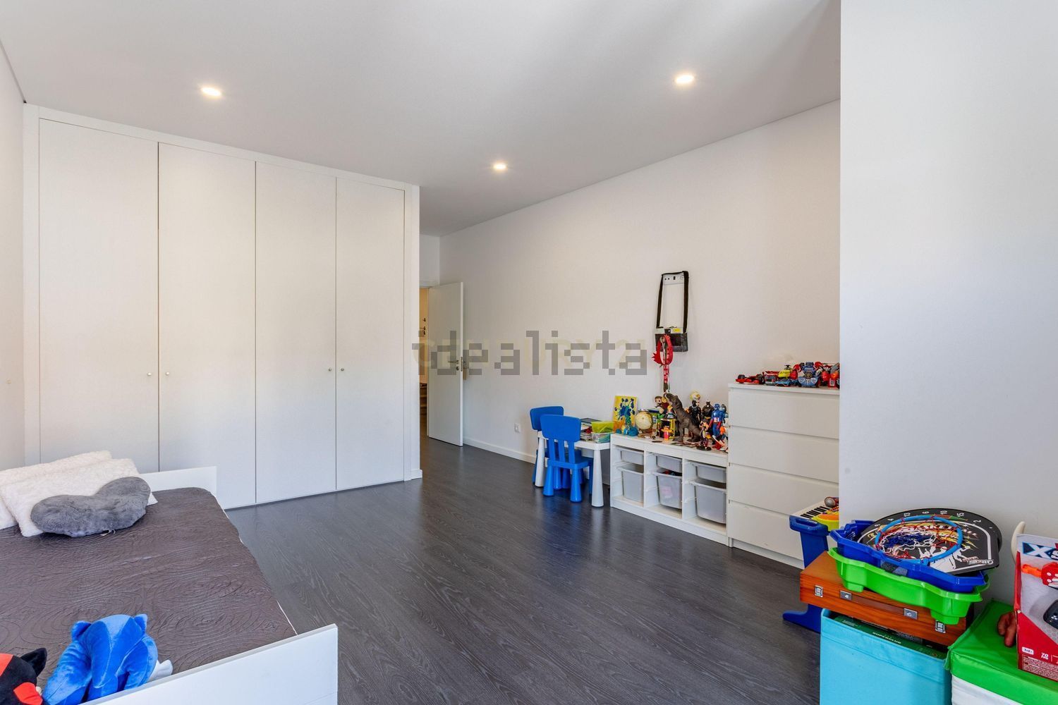 复式公寓出售在Rua Almirante Gago Coutinho, 118 - 卧室