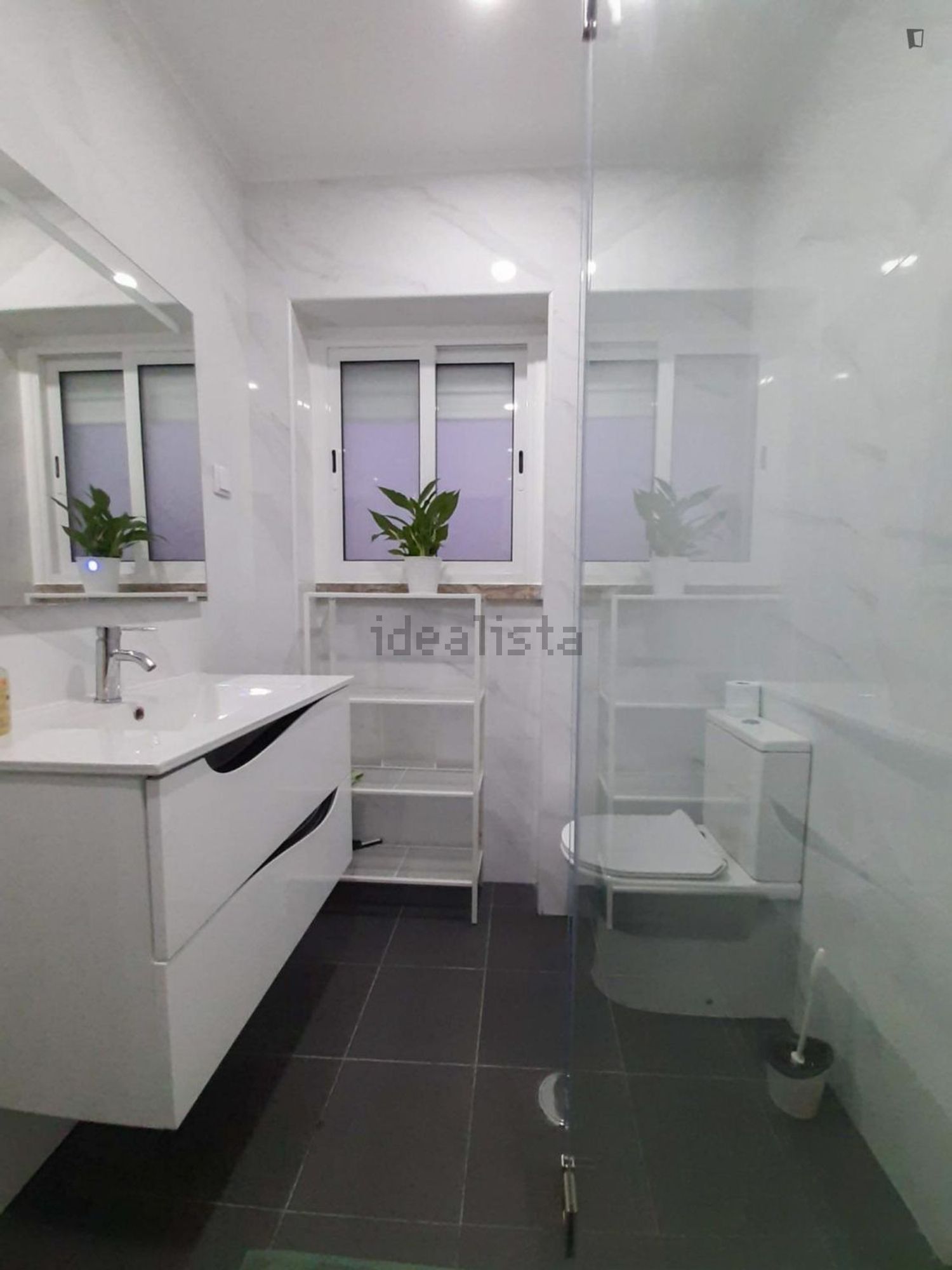 出租房间在Avenida de Ceuta - 卫生间