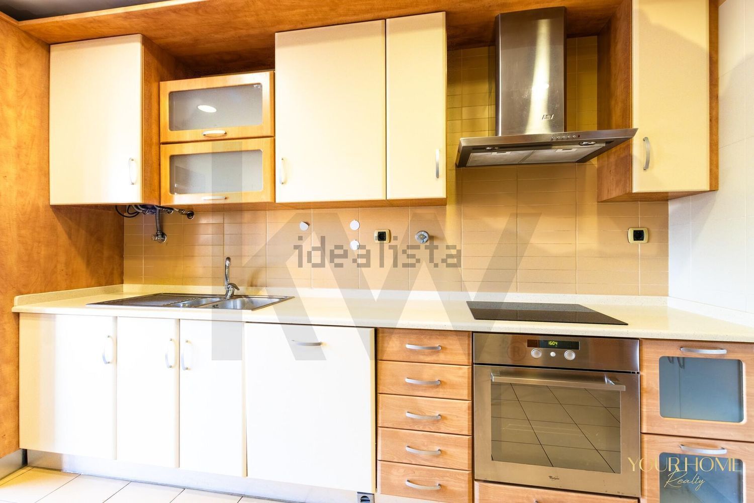 出租公寓 t3在Santo António dos Cavaleiros e Frielas - 厨房