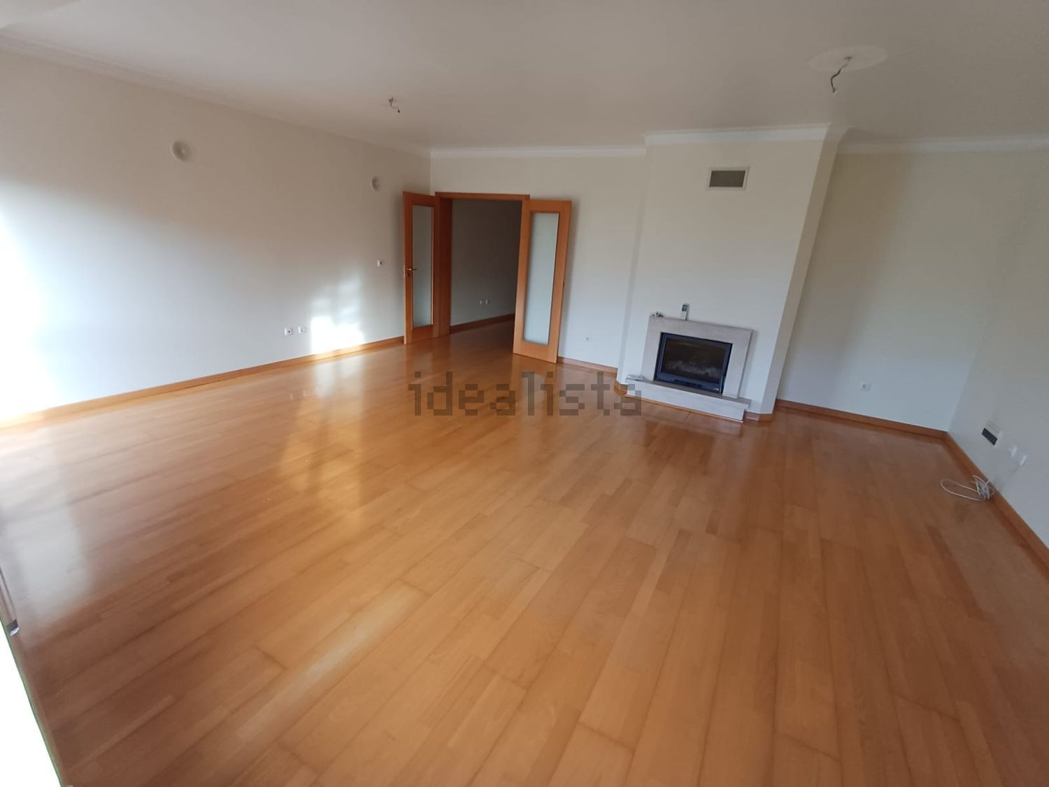 出租公寓 t3在Rua Mouzinho de Albuquerque, 27 - 餐厅