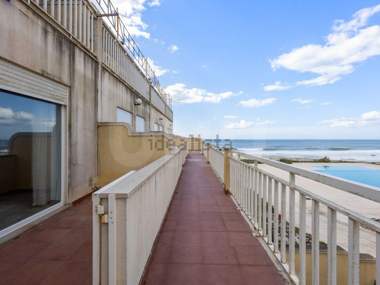 小楼房或独栋别墅出售在Rua José Joaquim de Miranda - 阳台