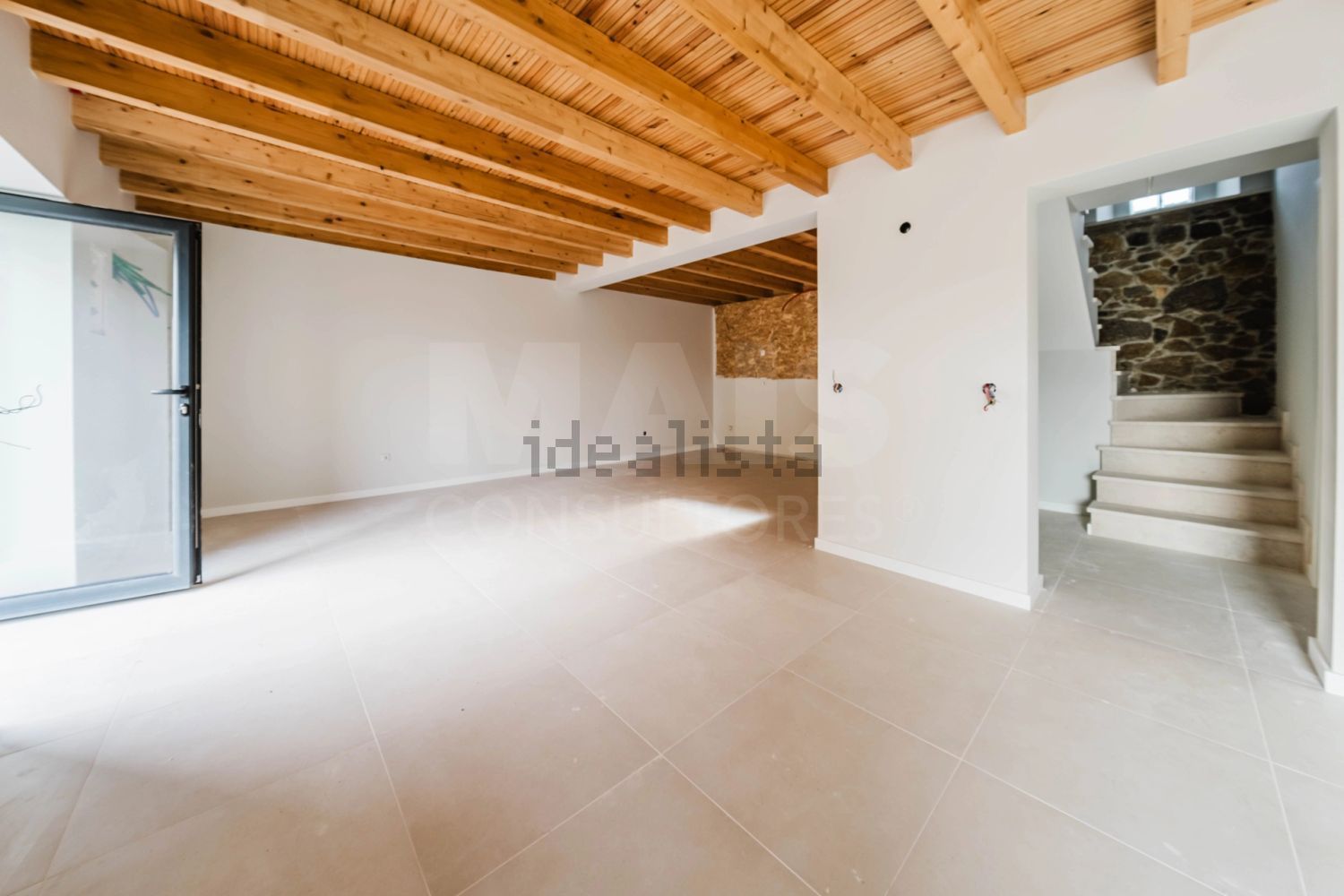 小楼房或别墅出售在São Bartolomeu dos Galegos e Moledo - 居住