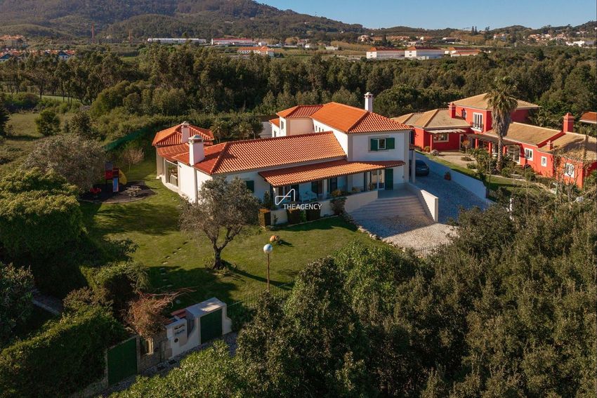 小楼房或别墅出售在Beloura - Penha Longa