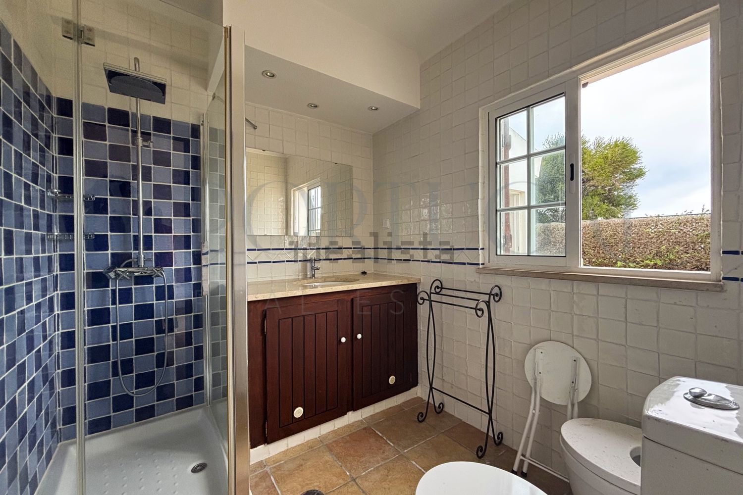 出租小楼房或独栋别墅在Praceta da Liberdade - 卫生间