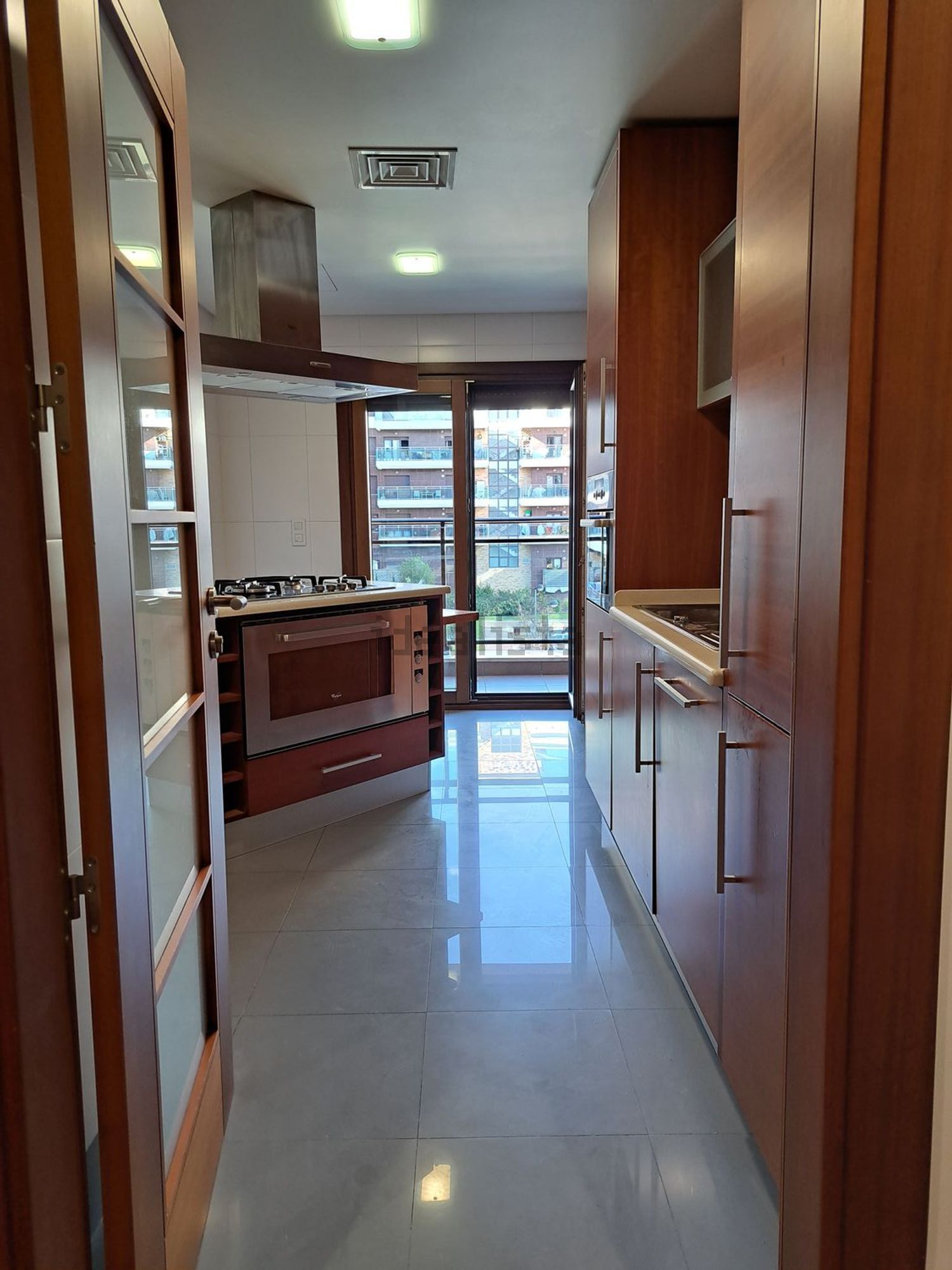 出租公寓 t2在Rua Marechal António de Spínola, 5 - 厨房