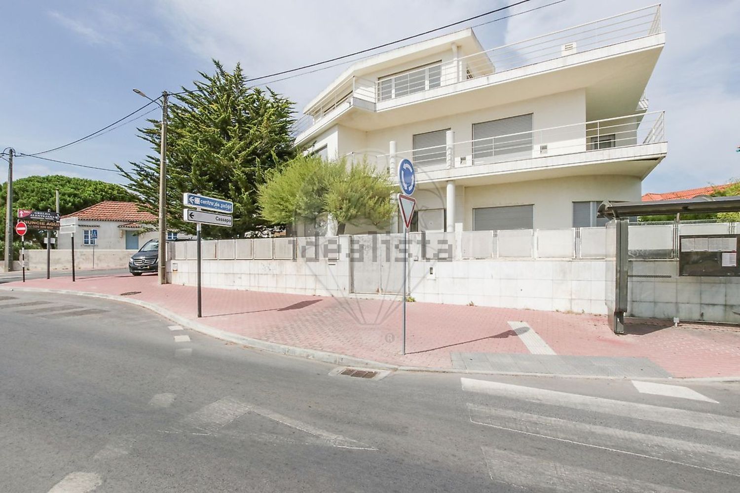 出租小楼房或独栋别墅在Marco Cabaço - Vale Cavala - 外立面