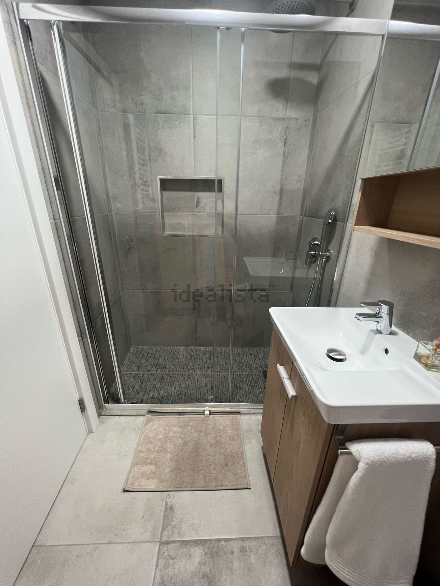 出租房间在Rua cidade de Abrantes, 1 - 卫生间